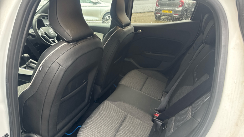 Renault Clio 1.6 E-TECH full hybrid 145 Techno 5dr Auto Hybrid Hatchback